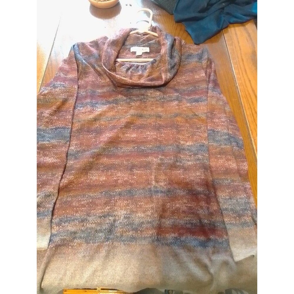 Cactus and pearl woman's sweater brand new with tags